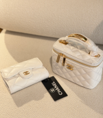 Chanel Beyaz Deri Wallet - Görsel 5