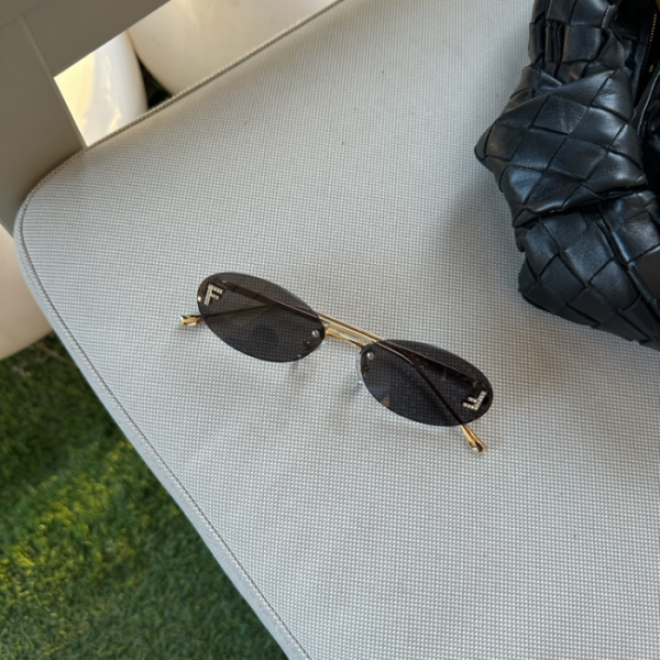 FNDİ Sunglasses